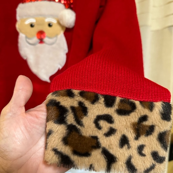Santa sweater by Lisa international, Size large. Perfect condition, worn once. - Picture 4 of 4